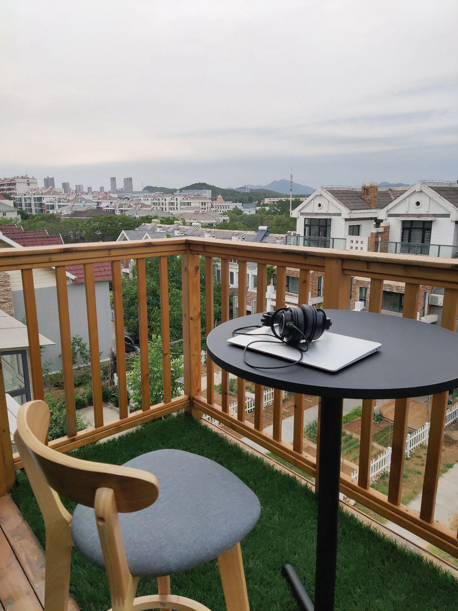 联排别墅与大平层优缺点对比_别墅院子维护与管理_别墅装电梯