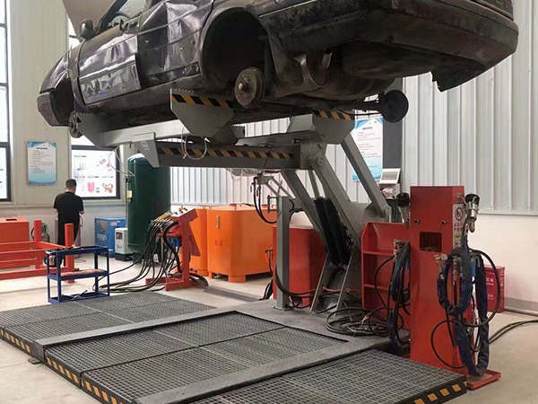 汽车举升机多少钱(汽车举升机用途)