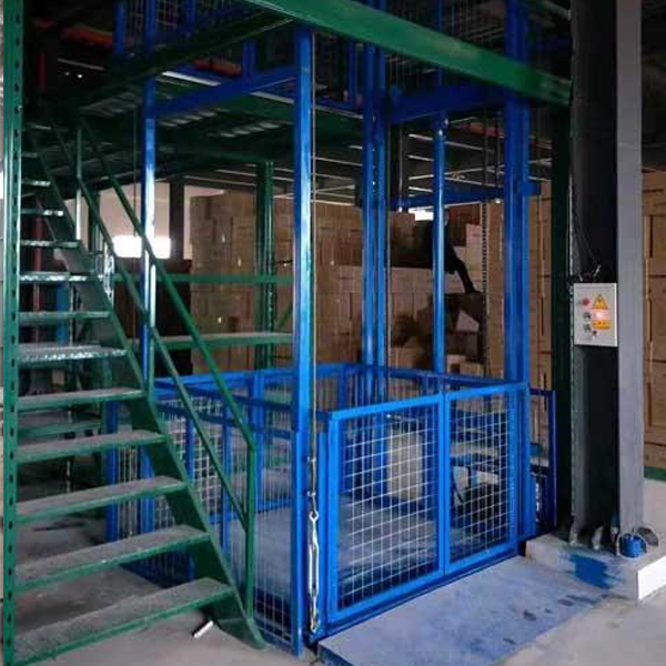 导轨式液压升降机价格因素_导轨式液压升降机选材影响_货梯升降机如何安装监控